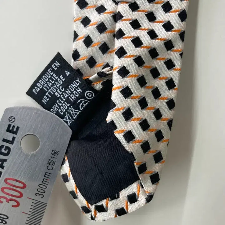 [BUNJANG] Hugo Boss Necktie / 휴고보스 넥타이