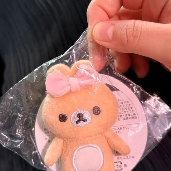 [BUNJANG] Rilakkuma Pink Ribbon Badge / 리락쿠마 뱃지 쿠지 D상 핑크 리본 새상품