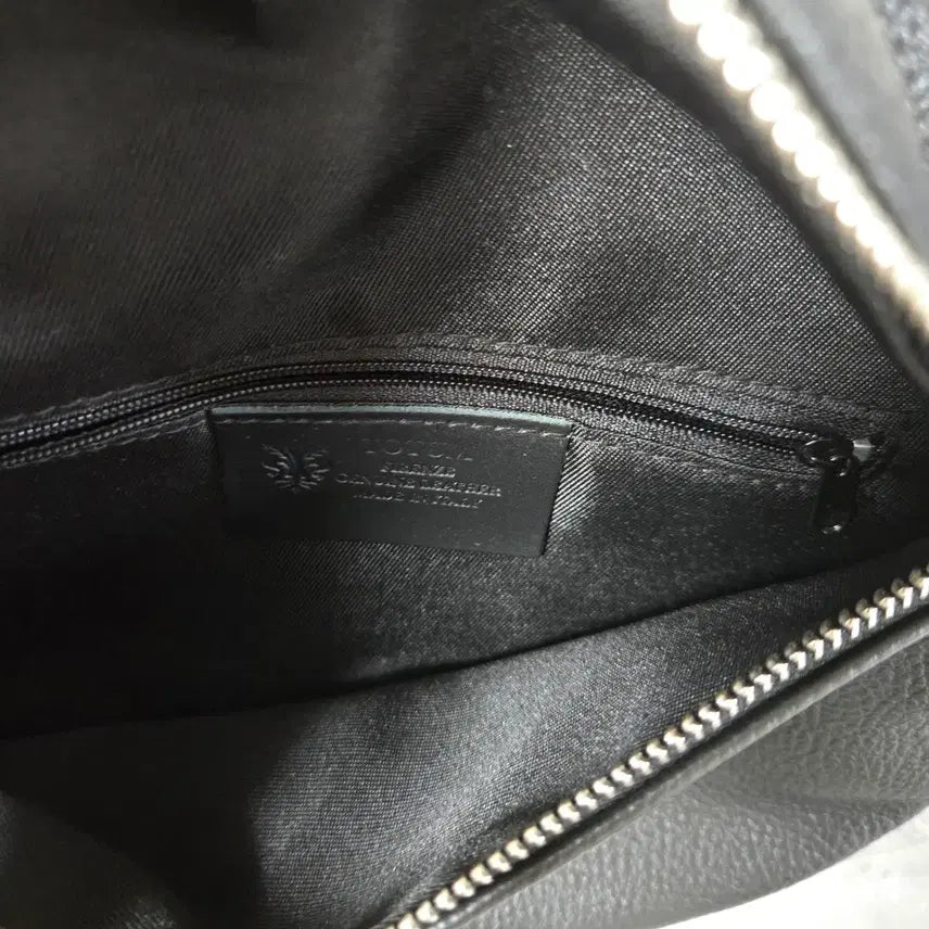 [BUNJANG] TOTUM Italian Leather Crossbody Bag / TOTUM 이탈리아 가죽 크로스백 블랙 새상품