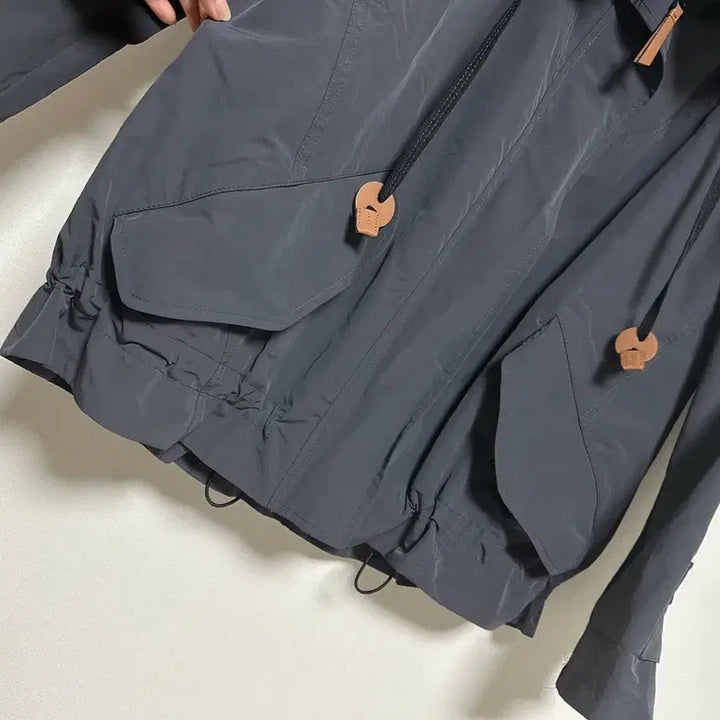 [SOLD OUT] SJSJ 바스락 드로우스트링 바람막이 점퍼