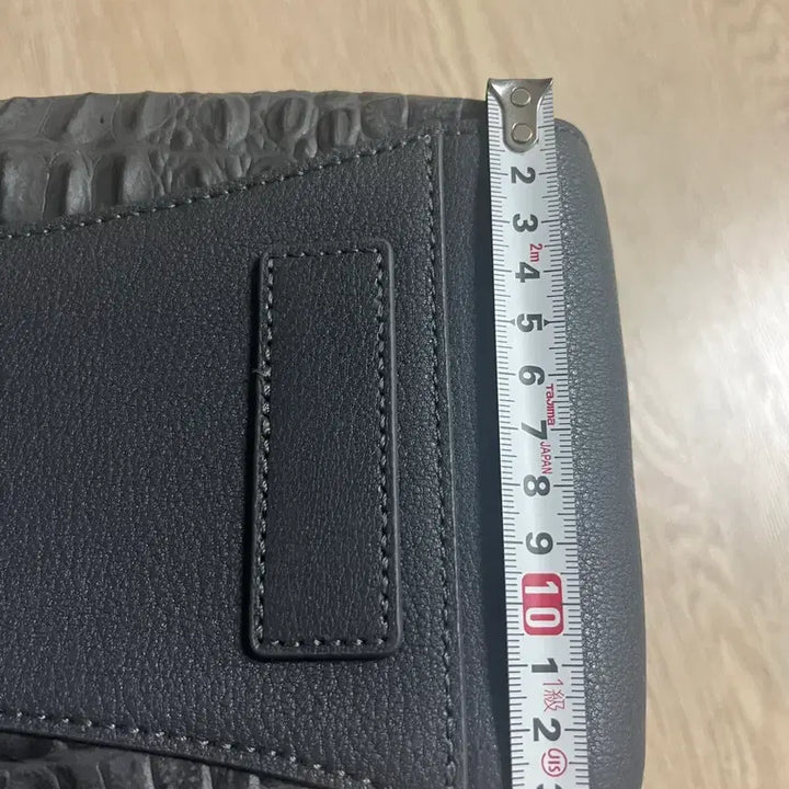 [BUNJANG] Pierre Cardin Leather Handbag / 피에르가르뎅 가방 소가죽