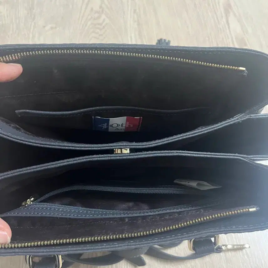 [BUNJANG] Pierre Cardin Leather Handbag / 피에르가르뎅 가방 소가죽