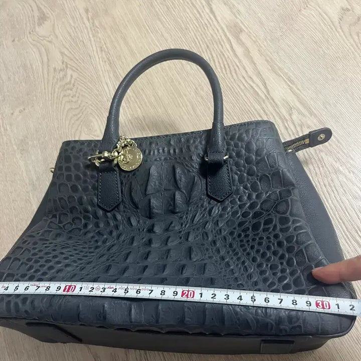 [BUNJANG] Pierre Cardin Leather Handbag / 피에르가르뎅 가방 소가죽