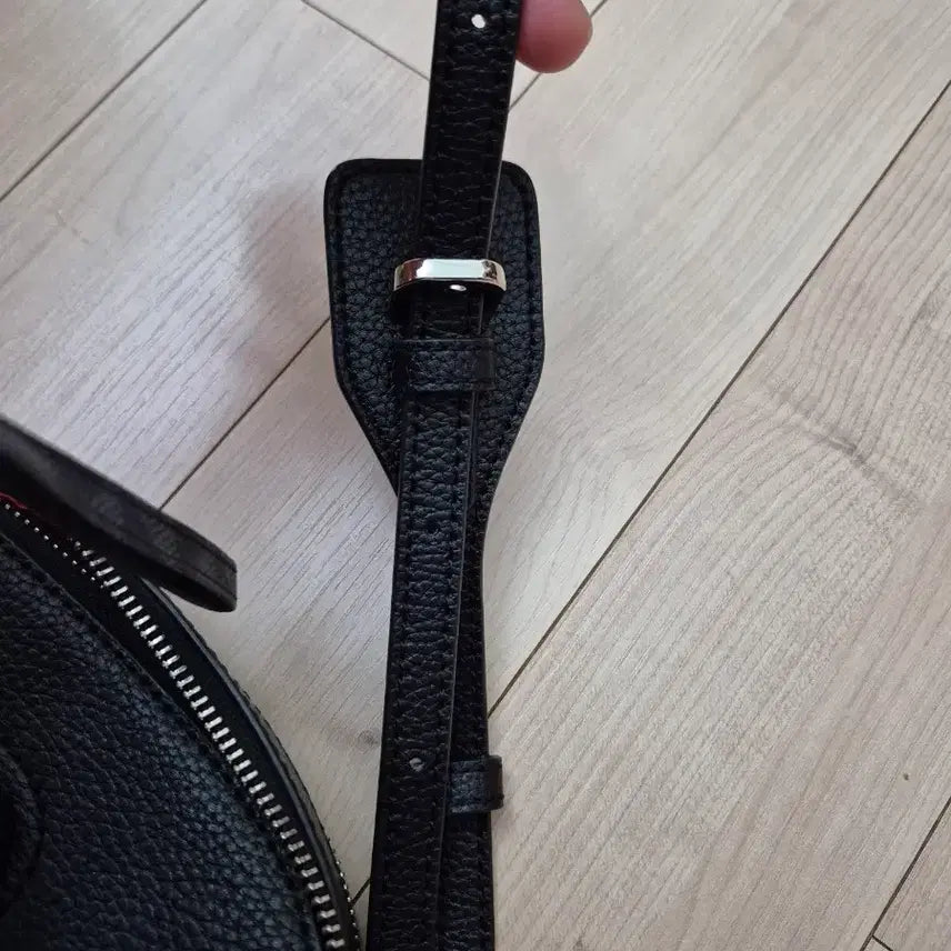 [SOLD OUT] 마이클코어스 크로스백 새것상태