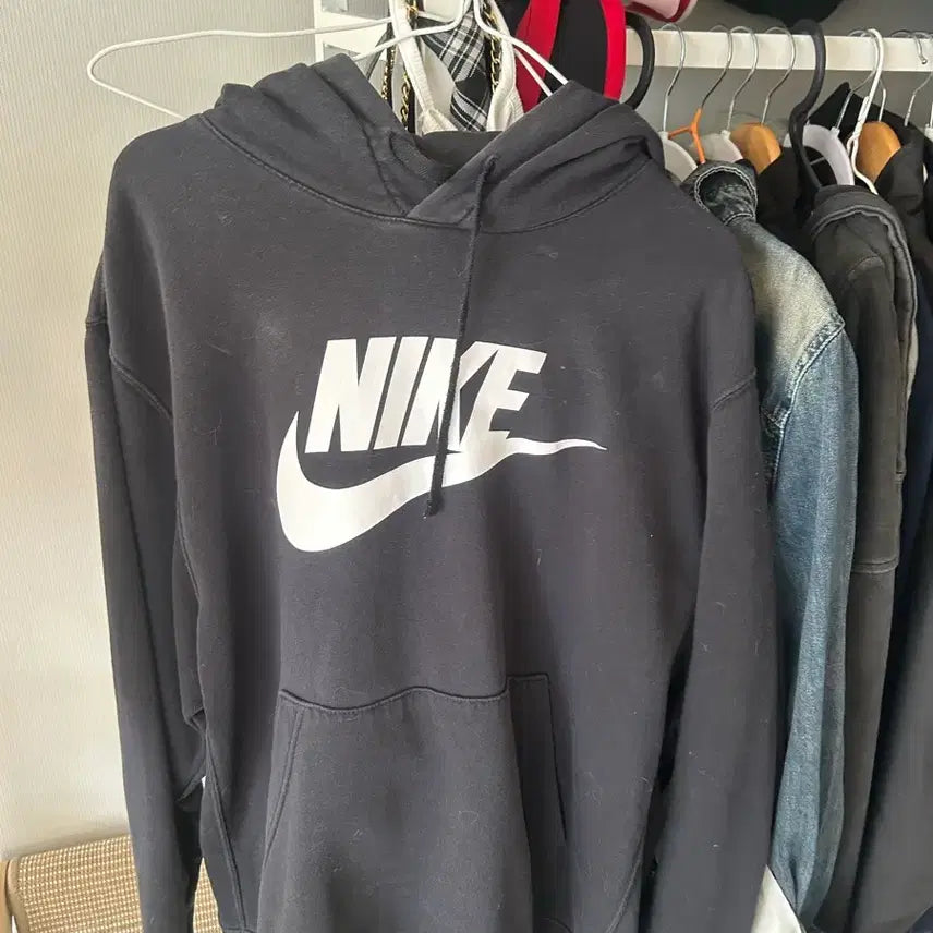 [BUNJANG] Nike Black Hoodie / 배포) 나이키 검정색 후드티