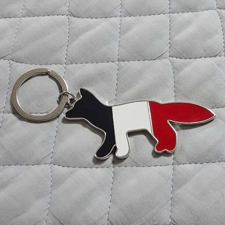 [SOLD OUT] 메종키츠네 삼색 여우 키링