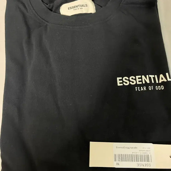 [BUNJANG] Fear of God Essentials 19SS Short Sleeve T-shirt Black / 19SS 피오갓 에센셜 반팔 블랙 M, L사이즈