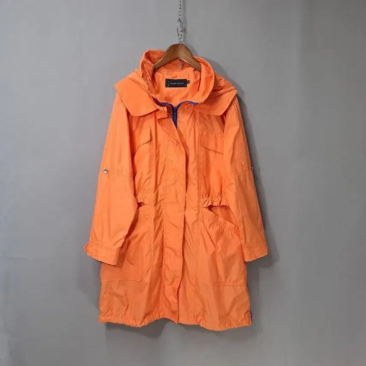 [BUNJANG] Studio Bonnie Prada Orange Hooded Long Outerwear / studio bonnie 프라다소재 오렌지색 후드 롱 아우터