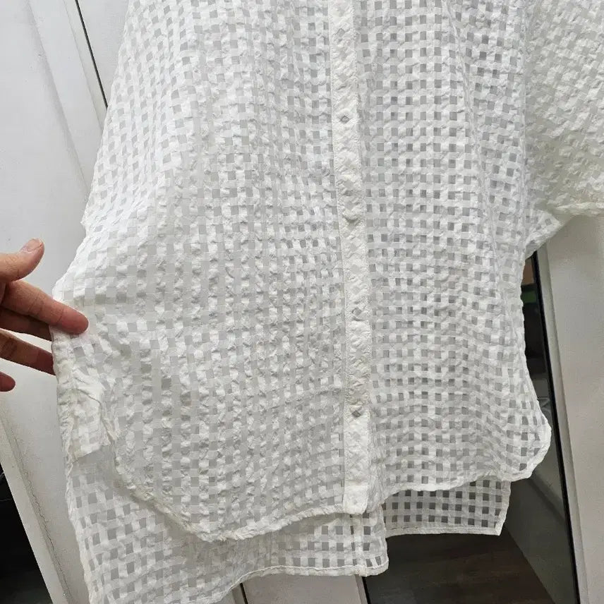 [BUNJANG] Time White Check Blouse / 타임 블라우스