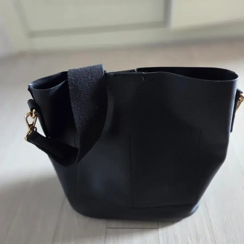 [BUNJANG] Jill Stuart Crossbody Bag / 질스튜어트 크로스백