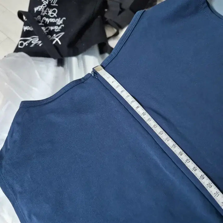 [BUNJANG] Uniqlo Theory Ultra Stretch Sleeveless Jumpsuit / 띠어리 유니클로 L 울트라 스트레치 민소매 점프수트 W-원피스-258