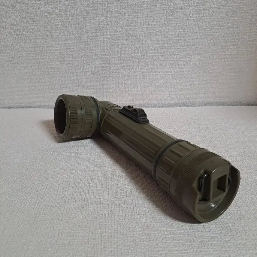 [BUNJANG] Fulton MX-991/U Angle Light Military Flashlight / 미군용품 [ 앵글 라이트 ] 군용렌턴 레트로 희귀수집품 근대사