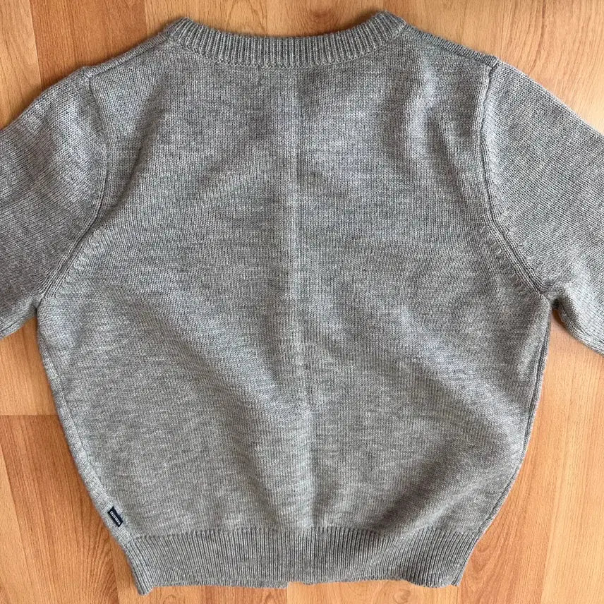 [BUNJANG] Who.A.U Steve Round Neck Gray Cardigan / 후아유 스티브 라운드넥 그레이 회색 가디건