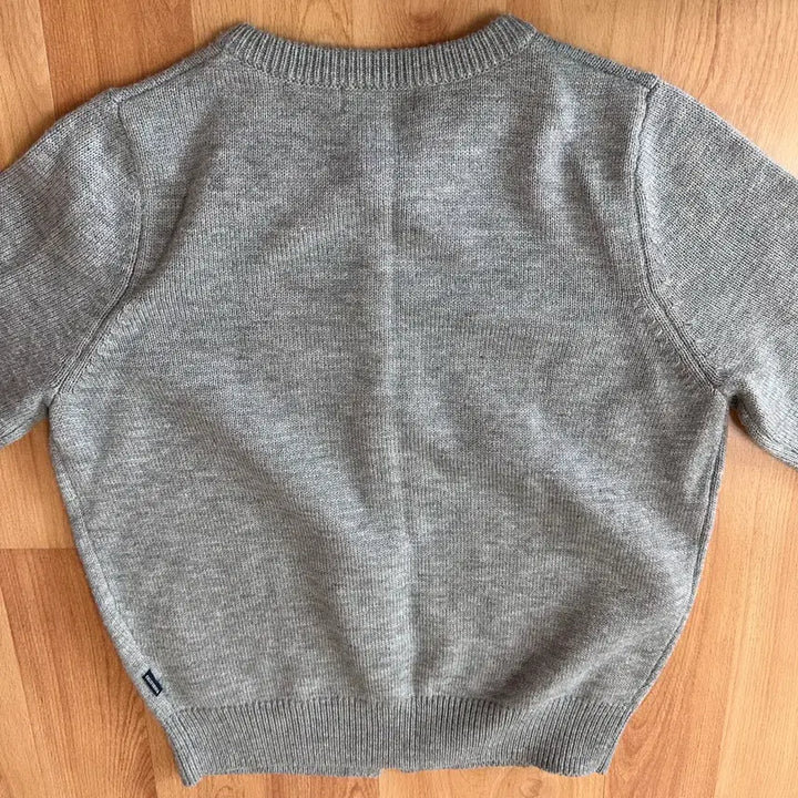 [BUNJANG] Who.A.U Steve Round Neck Gray Cardigan / 후아유 스티브 라운드넥 그레이 회색 가디건