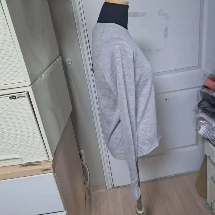 [BUNJANG] Club Monaco Grey Spring Knit Sweater / 클럽모나코 그레이 봄 니트 55(얇은 울 소재)