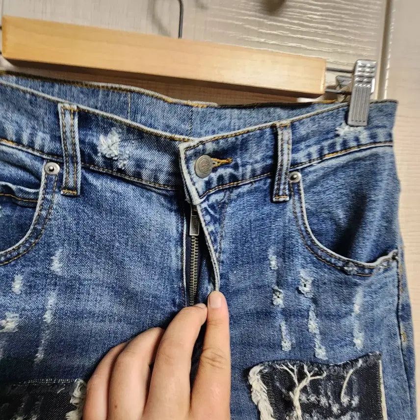 [BUNJANG] Cheap Monday Crack Patch Punk Skinny Jeans / 칩먼데이 크랙 패치 펑크 스키니진 (28x32)