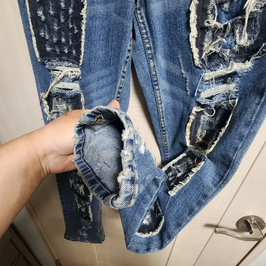 [BUNJANG] Cheap Monday Crack Patch Punk Skinny Jeans / 칩먼데이 크랙 패치 펑크 스키니진 (28x32)
