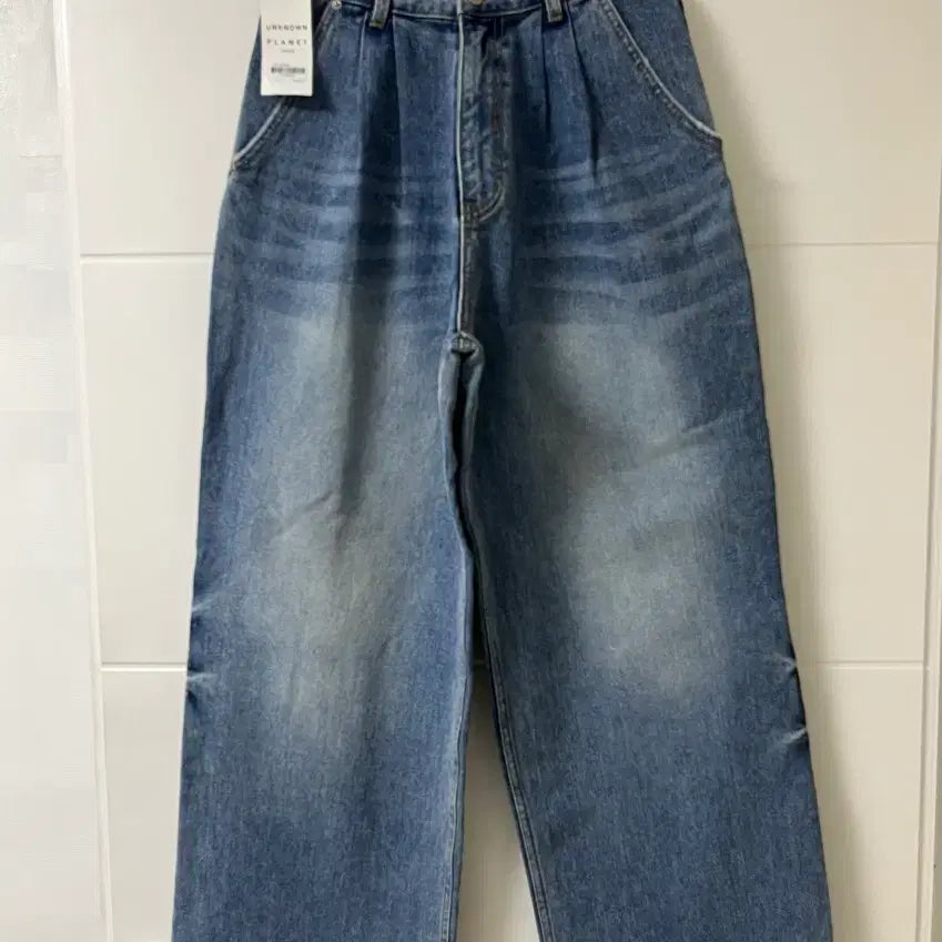 [SOLD OUT] 언노운플라넷 청바지 (새상품)