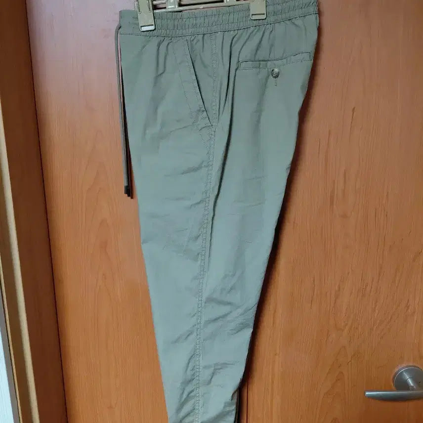 [SOLD OUT] 카키색 남성용 면바지 허리밴딩