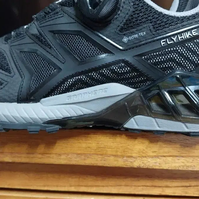 [BUNJANG] K2 Flyhike Rex Hiking Shoes - 245 / K2. 플라이하이크 렉스 등산화.245
