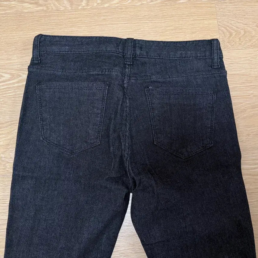 [BUNJANG] Black Denim Skinny Jeans (Size 27) / (미착용) 블랙 데님 스키니 진 (27)