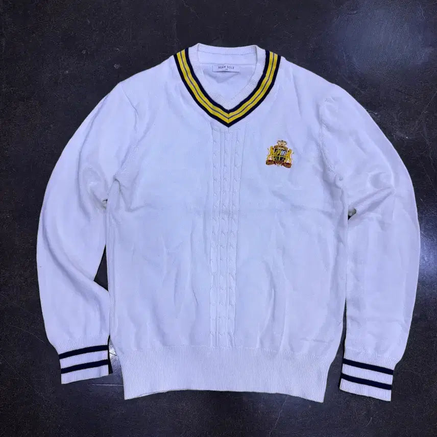 [BUNJANG] Beanpole Classic Cable Knit Sweater / 빈폴 클래식 프레피 케이블 V넥 스웨터 니트 100