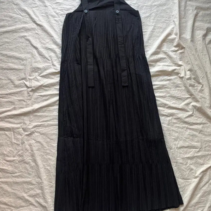 [BUNJANG] COS Black Pleated Long Dress / COS 블랙 플리츠 롱 원피스