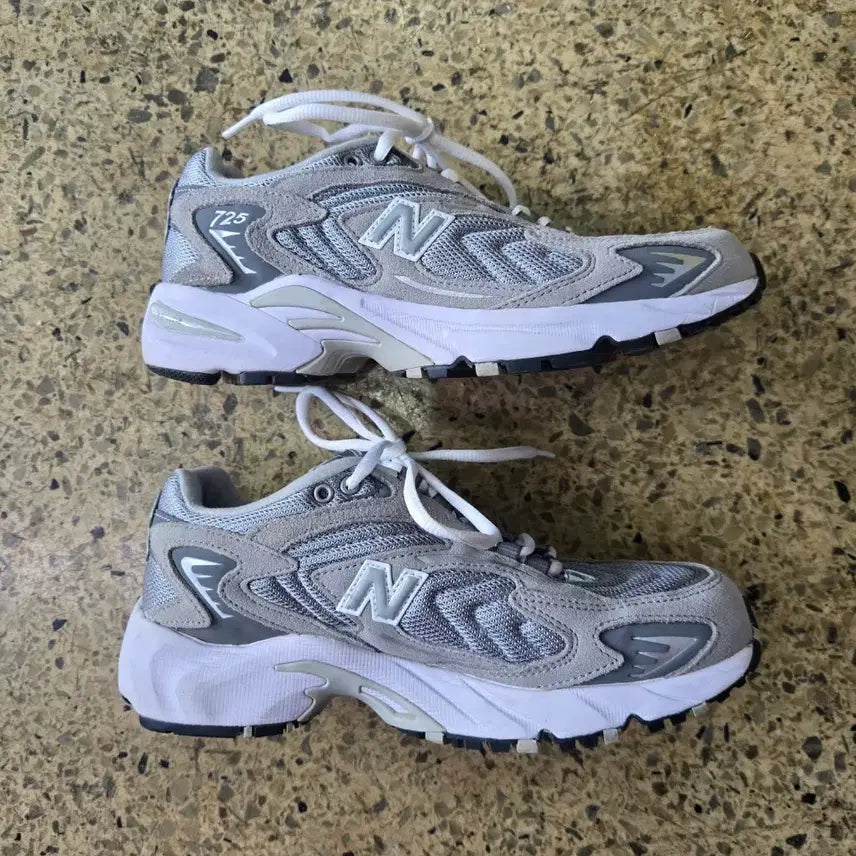 [BUNJANG] New Balance 725 Gray Sneakers / 뉴발란스 725 그레이 운동화