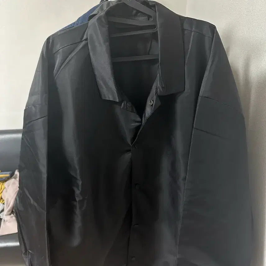 [SOLD OUT] (L) Fear of God 에센셜 코치 자켓 제트 블랙 M 교환