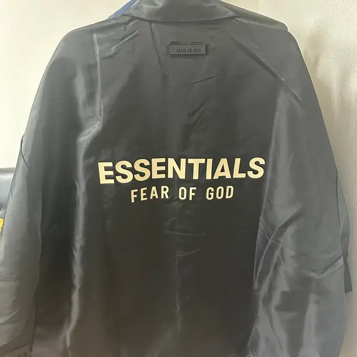 [SOLD OUT] (L) Fear of God 에센셜 코치 자켓 제트 블랙 M 교환