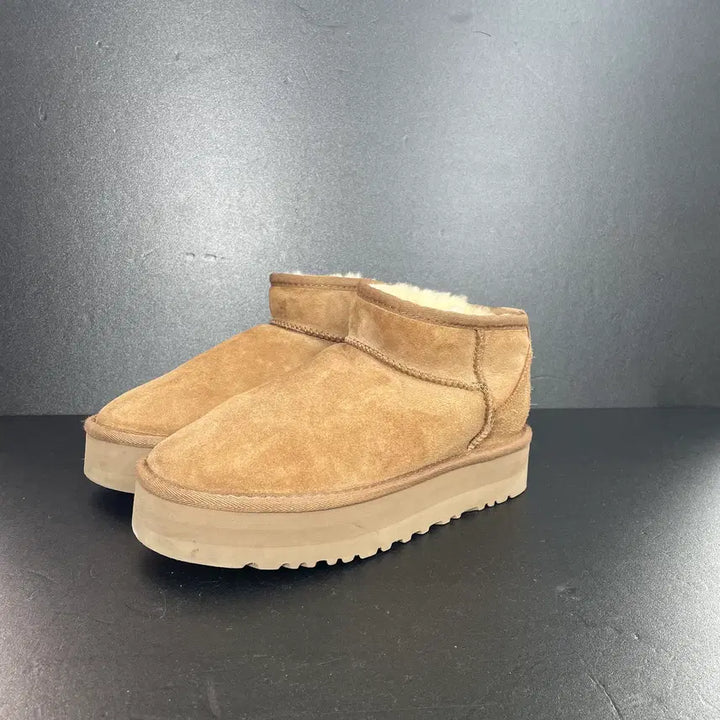 [BUNJANG] UGG Classic Ultra Mini Platform Boots / [245] 미국 어그 UGG 클래식 울트라 미니 플랫폼