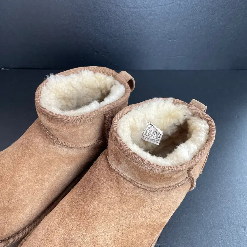 [BUNJANG] UGG Classic Ultra Mini Platform Boots / [245] 미국 어그 UGG 클래식 울트라 미니 플랫폼