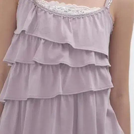 [BUNJANG] Expired Girl Lace Frill Camisole Blouse / 익스파이어드걸 레이스프릴 끈나시 블라우스