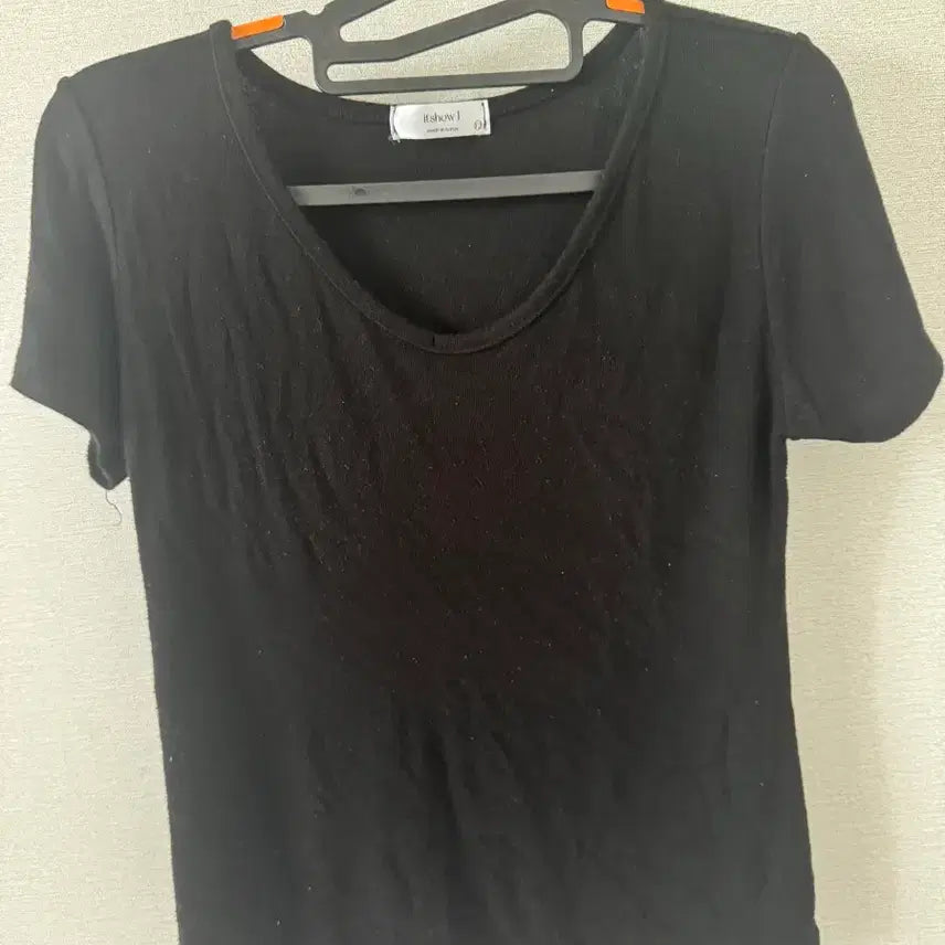 [SOLD OUT] 슬림반팔티 블랙 (본인착샷)