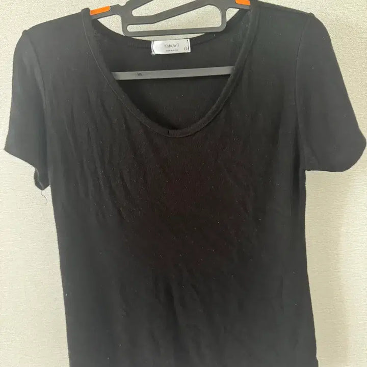 [SOLD OUT] 슬림반팔티 블랙 (본인착샷)