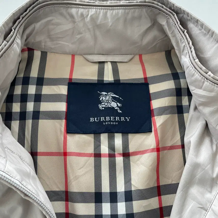 [BUNJANG] Burberry Polyester Utility Coat / 버버리 폴리에스터 유틸리티 코트