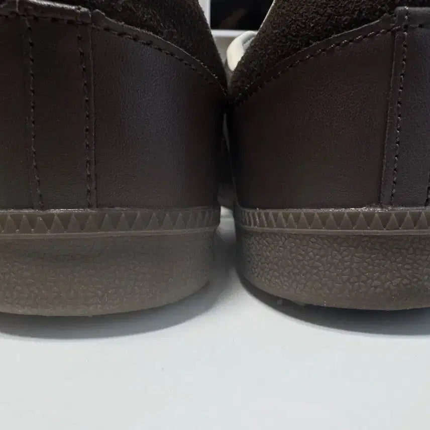 [BUNJANG] Adidas Brown Sneakers 275 / 아디다스 브라운 스니커즈 275