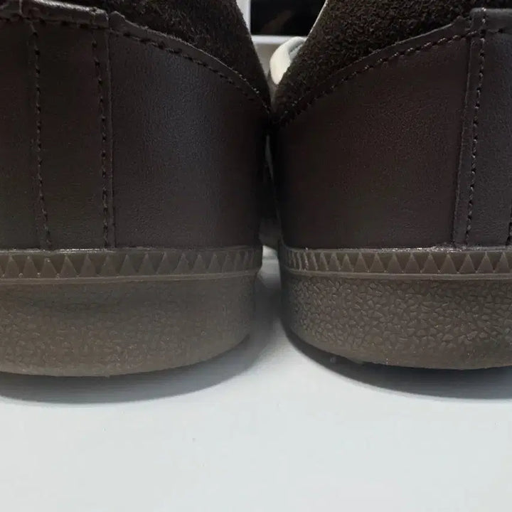 [BUNJANG] Adidas Brown Sneakers 275 / 아디다스 브라운 스니커즈 275