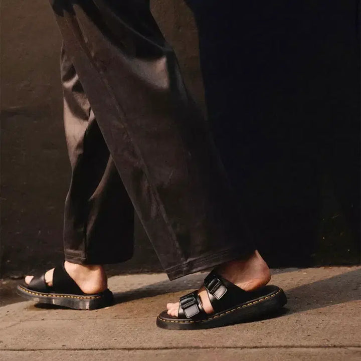 [BUNJANG] Dr. Martens Joseph Analine Leather Buckle Slide Sandals / 새상품(230)닥터마틴 조세프 아날린 레더 버클 슬라이드 샌들