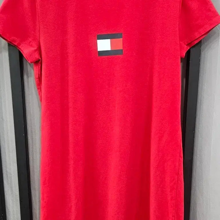[SOLD OUT] 타미힐피거의 플래그 로고 크루넥 티셔츠 원피스 M