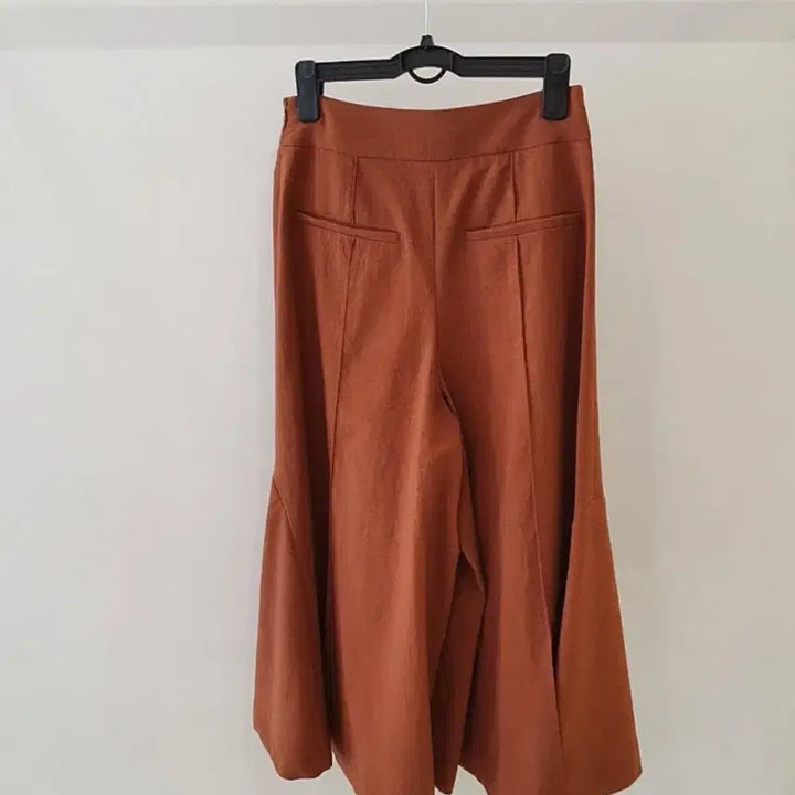[SOLD OUT] 미샤 와이드 퀼로트 팬츠(치마바지) 55사이즈