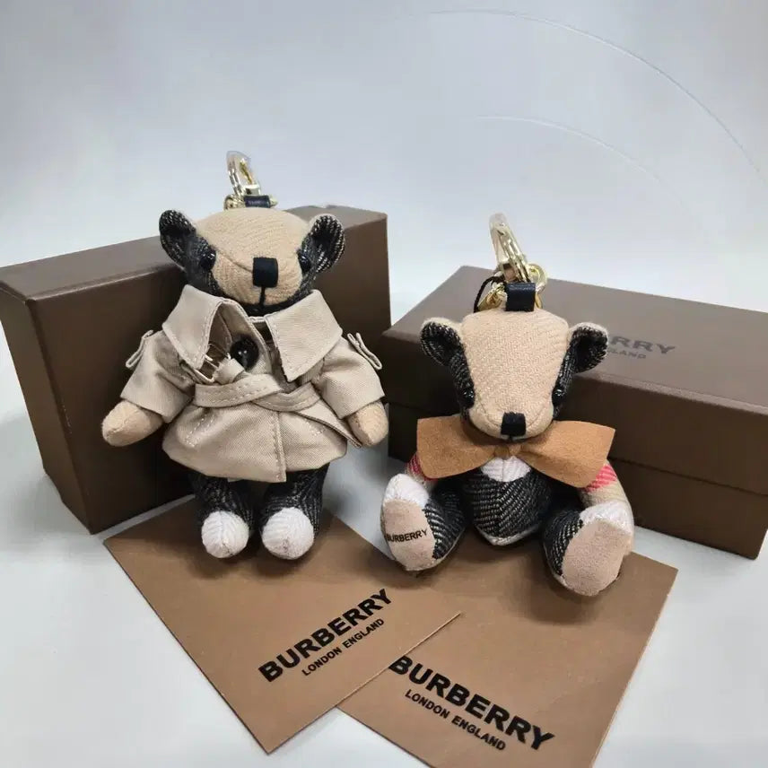 [SOLD OUT] 버버리 BURBERRY 토마스 베어 키링(트렌치)