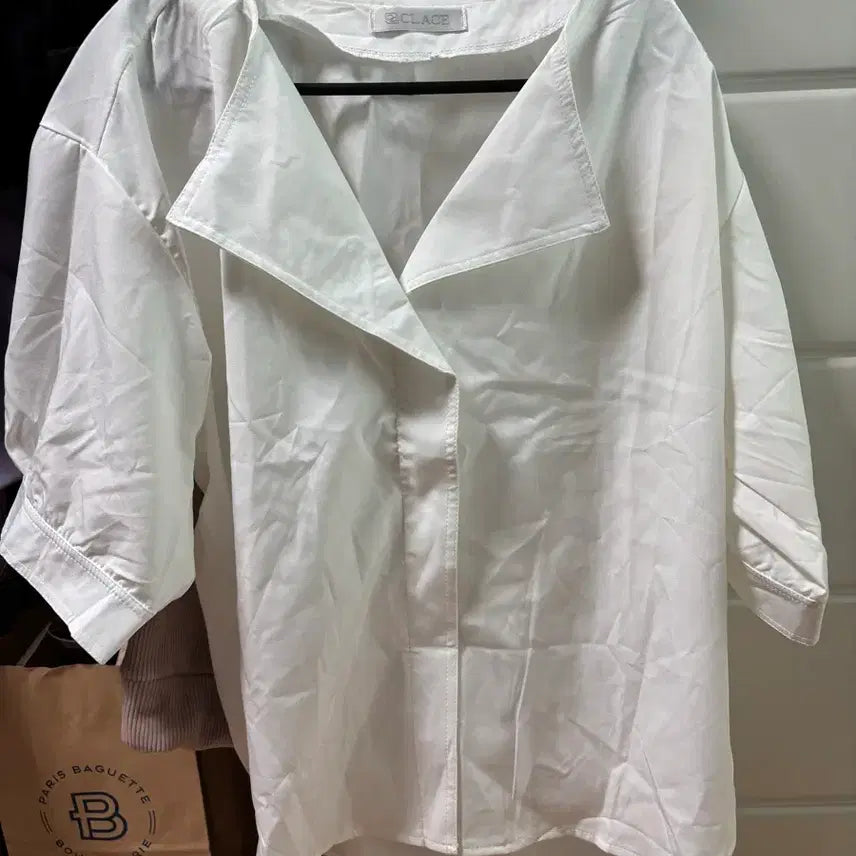 [SOLD OUT] 화이트 셔츠블라우스