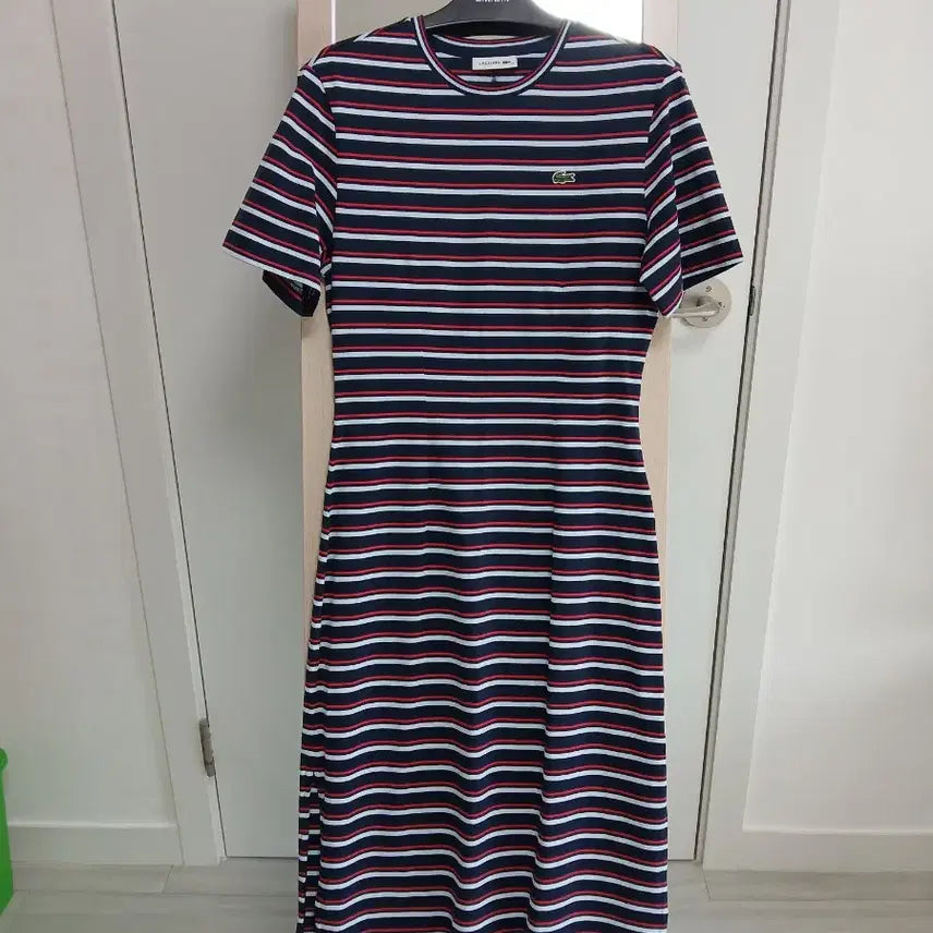 [SOLD OUT] 미착용 라코스테 원피스 34사이즈