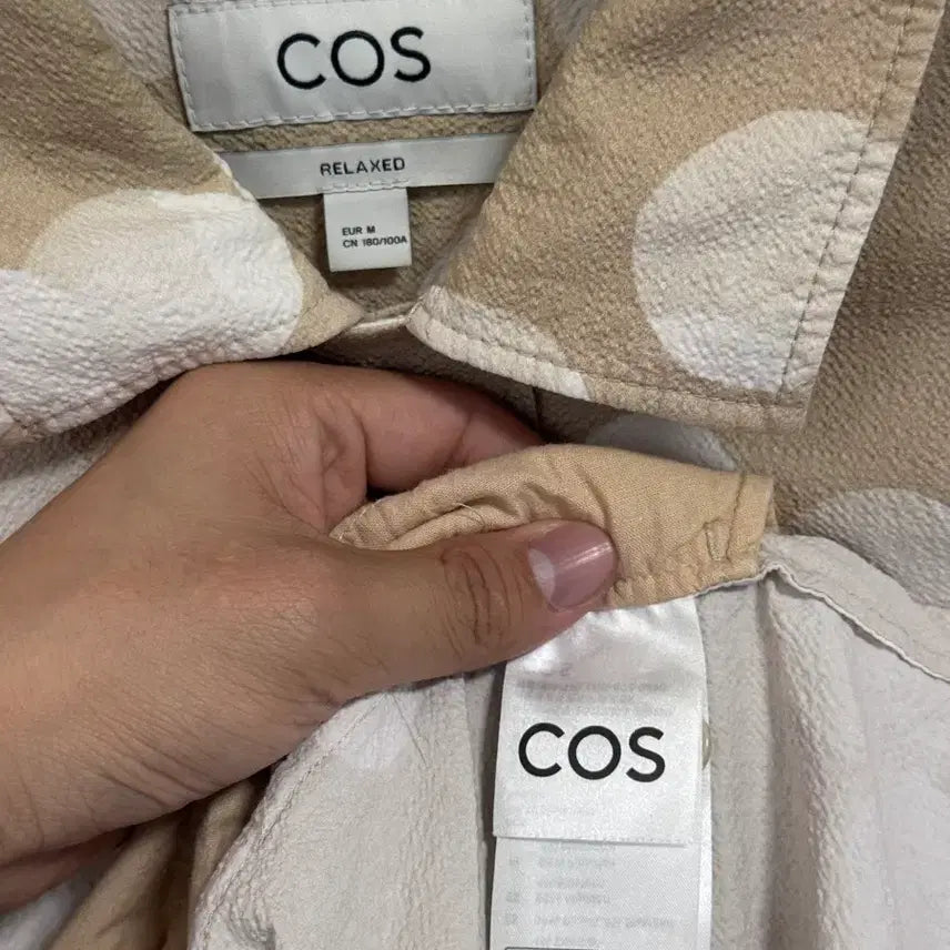 [BUNJANG] COS Beige Dot Short Sleeve Shirt / COS 코스 베이지 도트 반팔 셔츠
