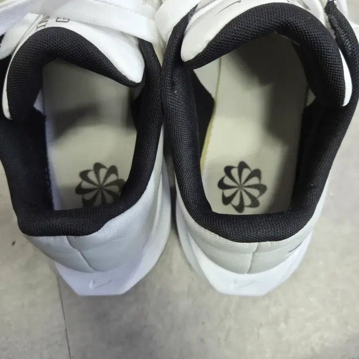 [BUNJANG] Nike Infinity G NN Waterproof Golf Shoes 290 / 나이키 인피니티 G NN 방수 골프화 290