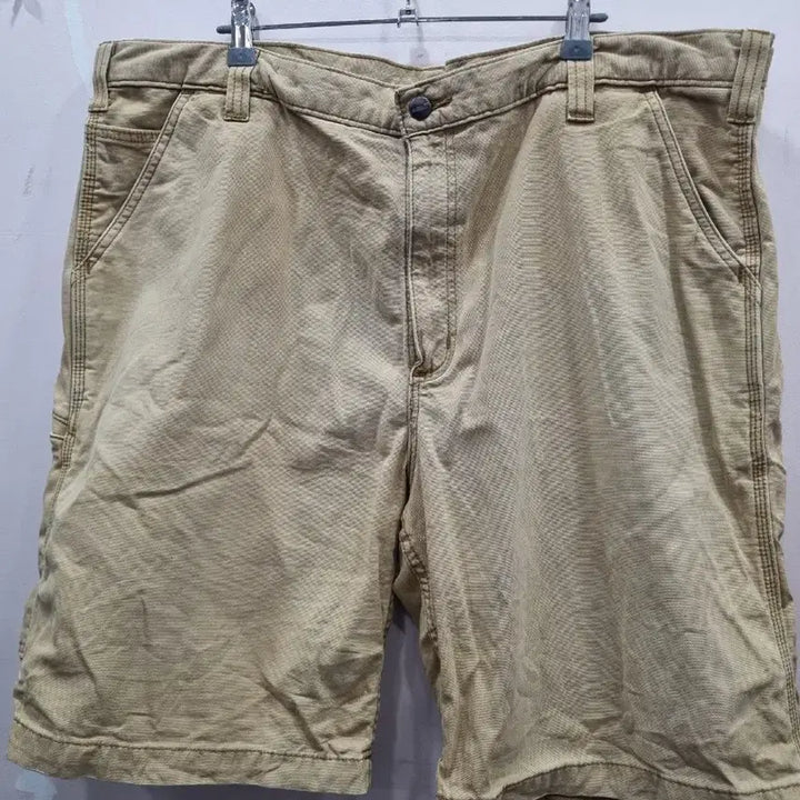 [BUNJANG] Carhartt Beige Shorts Size 42 / 칼하트 베이지 반바지 사이즈42