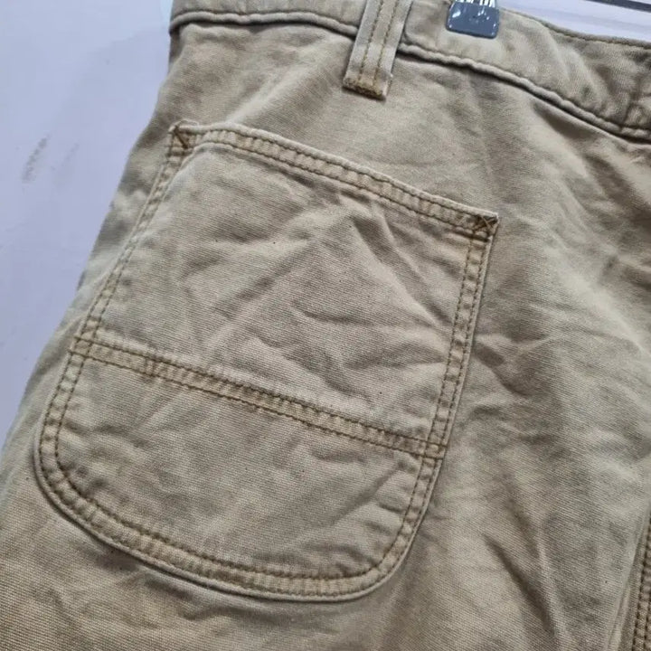 [BUNJANG] Carhartt Beige Shorts Size 42 / 칼하트 베이지 반바지 사이즈42