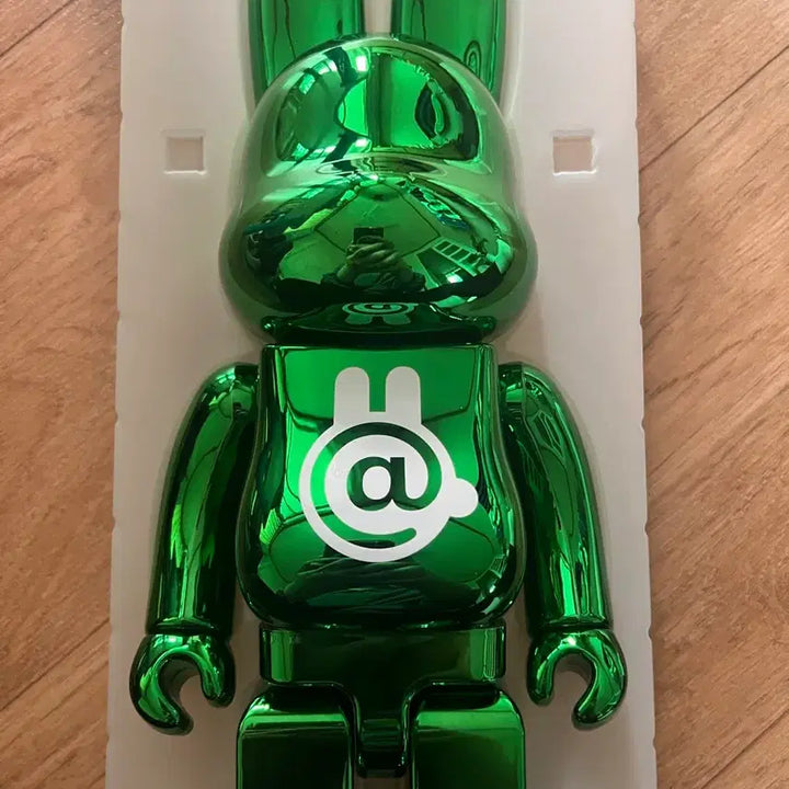 [SOLD OUT] 베어브릭 레브릭 크롬 400 개봉(급처)