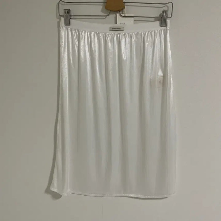 [BUNJANG] Overdue Flare Shirring Cotton Skirt / 오버듀플레어 셔링 코튼 스커트 새상품
